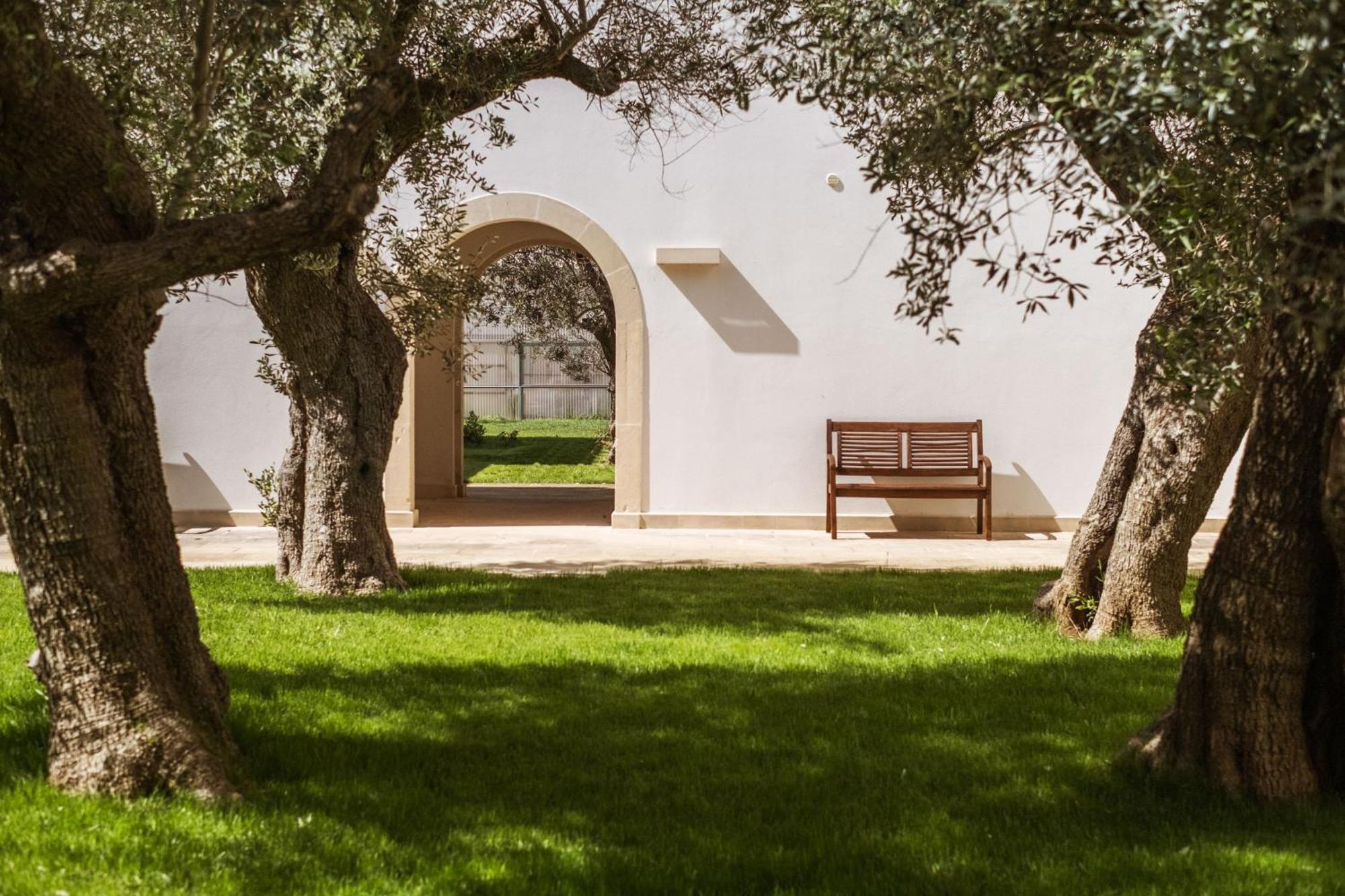 Secolario Masseria Del Viverbene Palmariggi Bagian luar foto